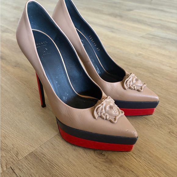 Versace Shoes - Versace Beige Leather Medusa Platform Pumps with Black and Red Accents